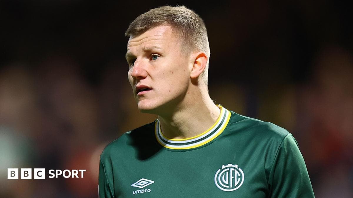 Eastwood extiende su contrato con Cambridge United