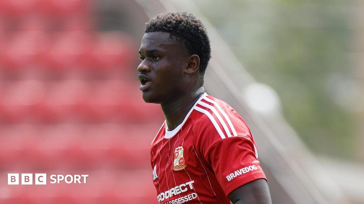 Filozofe Mabete llega a Forest Green Rovers a préstamo